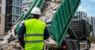 Вывоз строительного мусора в Воскресенске: услуги лицензированной компании — ПроМусор
